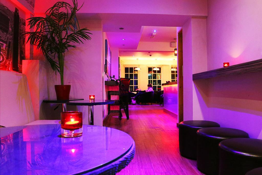 Rooms @The Nook Cocktail Bar Weymouth Esterno foto