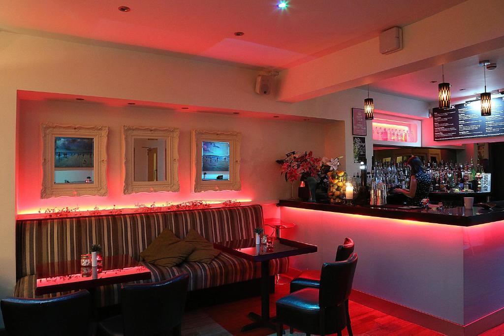 Rooms @The Nook Cocktail Bar Weymouth Esterno foto